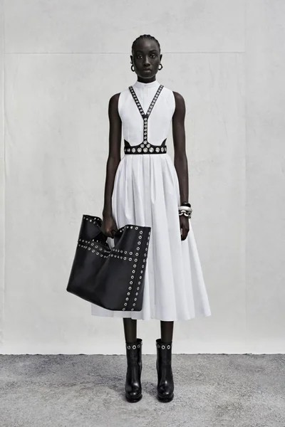 Look 24